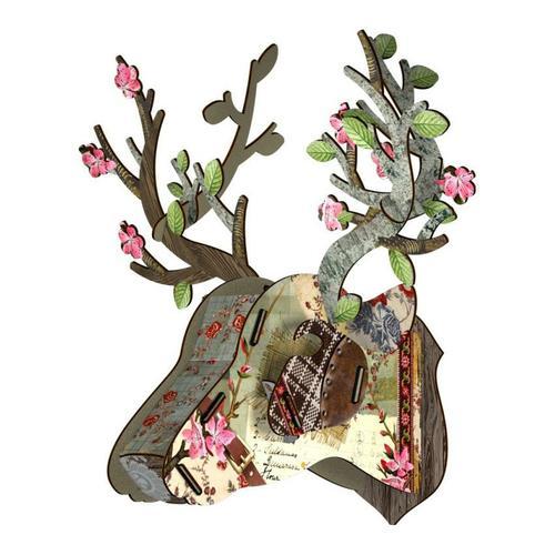 Trophy Deer Tres Chic